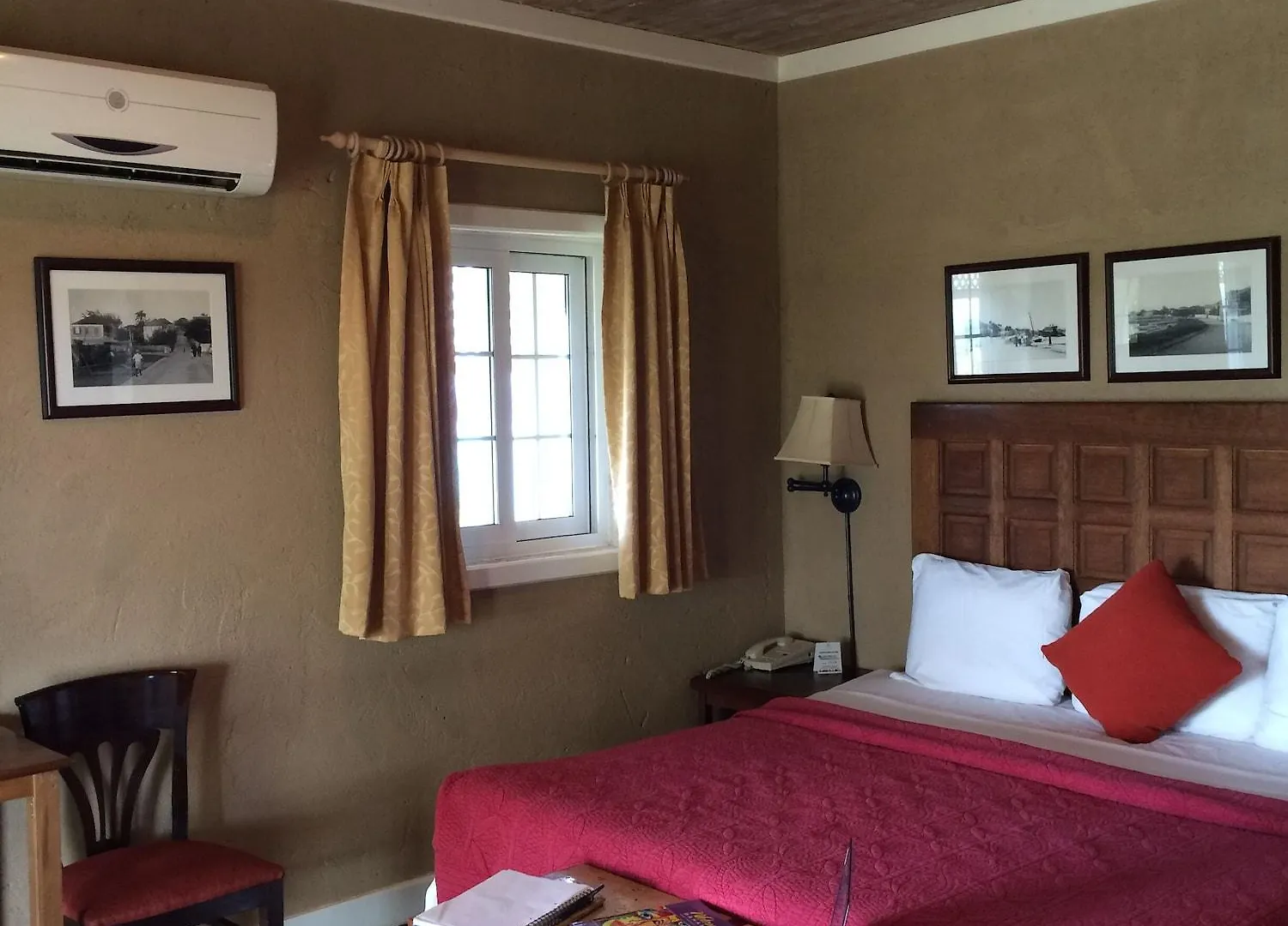 A Stone'S Throw Away Hotel Nassau