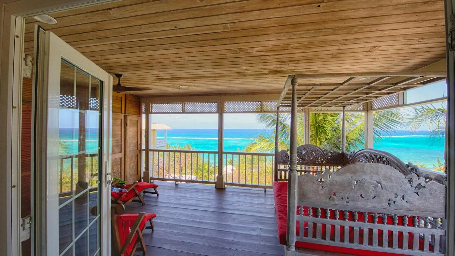 A Stone'S Throw Away Hotel Nassau