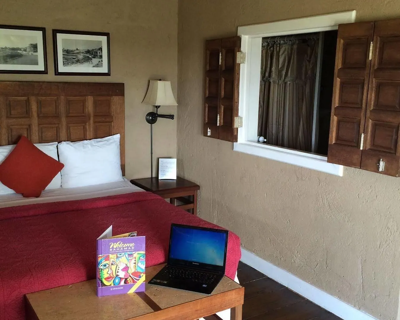 A Stone'S Throw Away Hotel Nassau